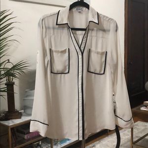 EXPRESS PORTOFINO BLACK AND WHITE STRIPE SIZE L